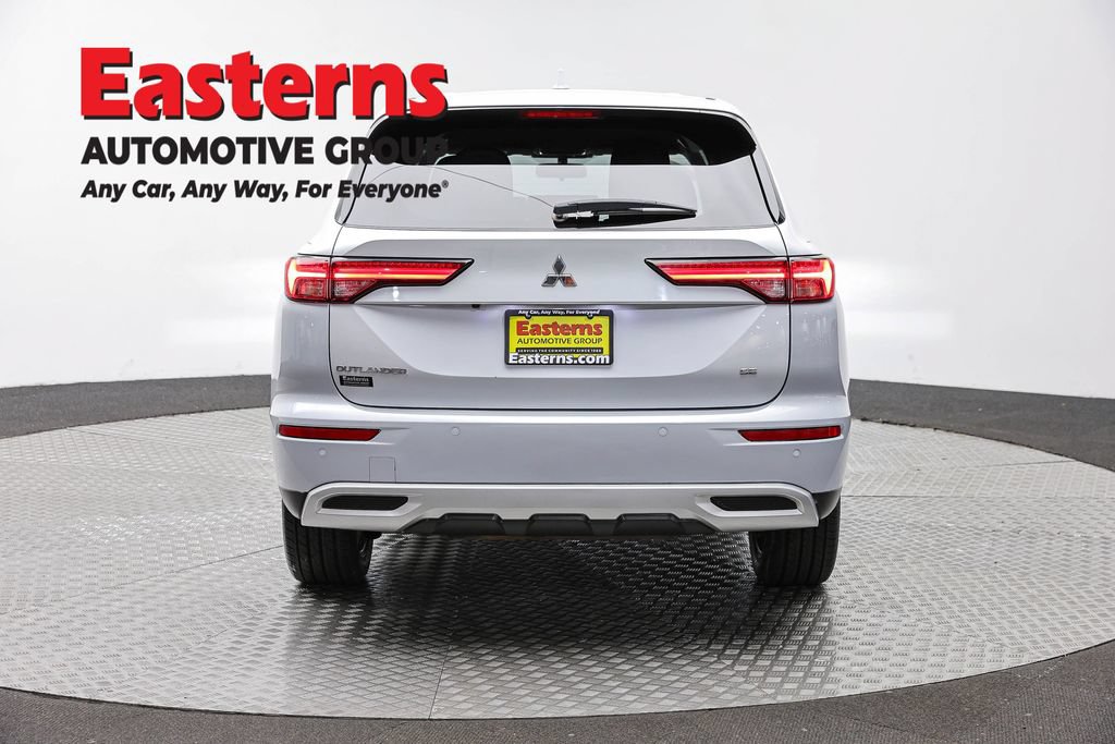 Used 2024 Mitsubishi Outlander SE AWD/4WD image 7