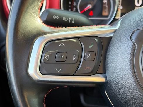 Used 2022 Jeep Gladiator Rubicon w/ Safety Group image 17