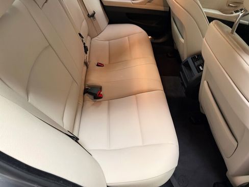 Used 2013 BMW 528i Sedan image 20