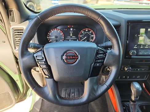 Used 2022 Nissan Frontier PRO-4X image 16