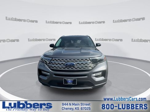 Used 2022 Ford Explorer Limited w/ Equipment Group 301A AWD/4WD image 3