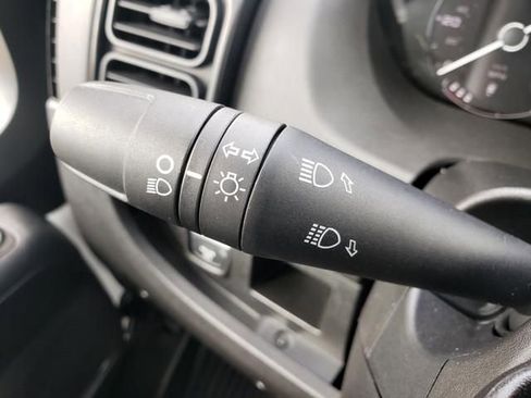 Used 2025 RAM ProMaster 2500 w/ Convenience Group image 29