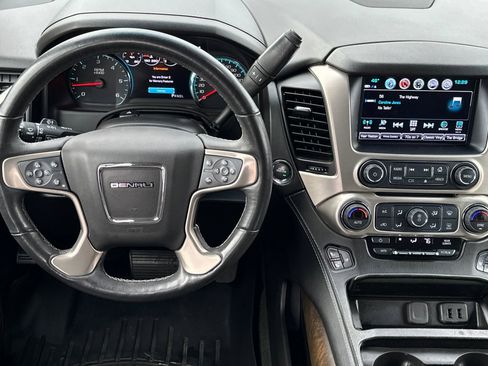 Used 2018 GMC Yukon Denali w/ Open Road Package image 14