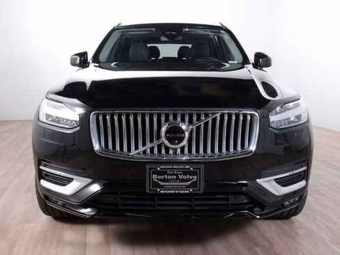 Certified 2023 Volvo XC90 B6 Plus w/ Protection Package Premier image 2