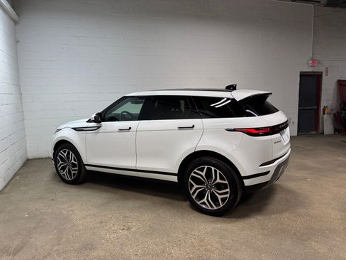 Used 2023 Land Rover Range Rover Evoque SE AWD/4WD image 10
