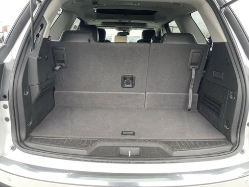 Used 2017 GMC Acadia Limited SLT image 9