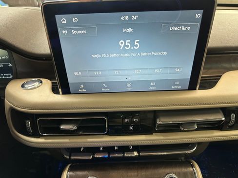 Used 2020 Lincoln Aviator Reserve w/ Equipment Group 201A AWD/4WD image 16