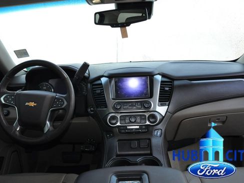 Used 2017 Chevrolet Tahoe LT image 18