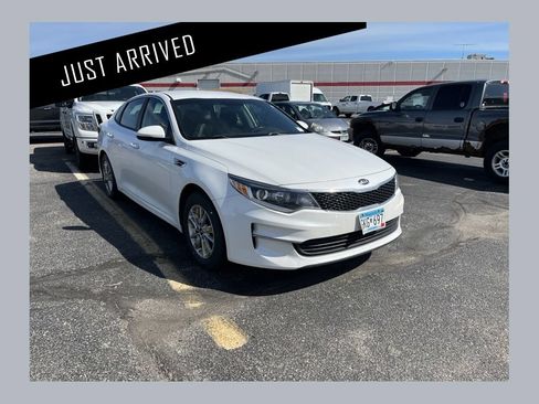 Used 2018 Kia Optima LX FWD image 1