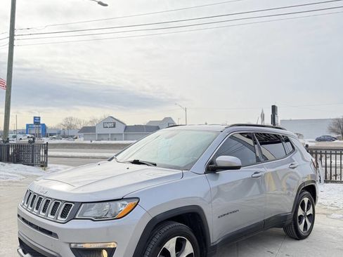 Used 2018 Jeep Compass Latitude w/ Popular Equipment Group image 14