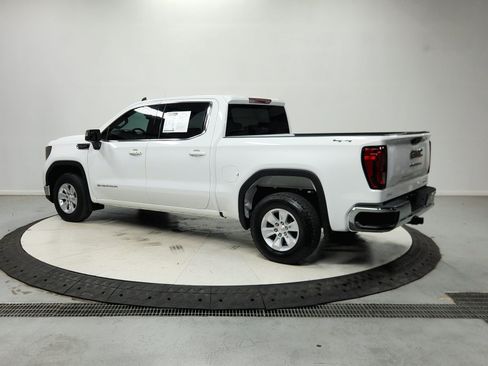 Used 2024 GMC Sierra 1500 SLE AWD/4WD image 6
