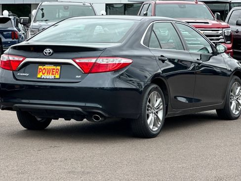 Used 2016 Toyota Camry SE FWD image 4