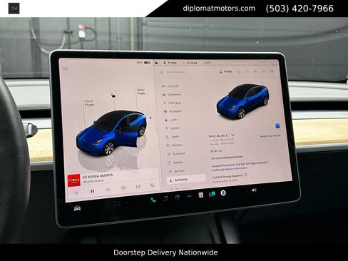 Used 2022 Tesla Model Y Long Range image 29
