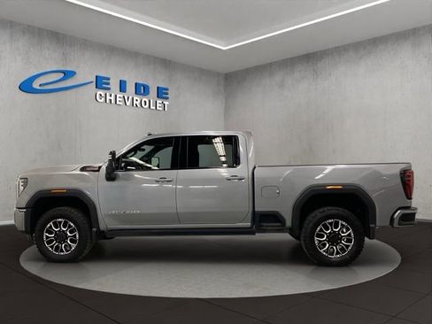 Used 2024 GMC Sierra 2500 AT4 w/ AT4 Premium Plus Package AWD/4WD image 7