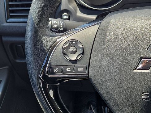 Used 2025 Mitsubishi Outlander Sport SE AWD/4WD image 18