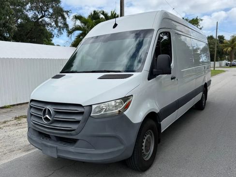 Used 2021 Mercedes-Benz Sprinter 2500 image 5