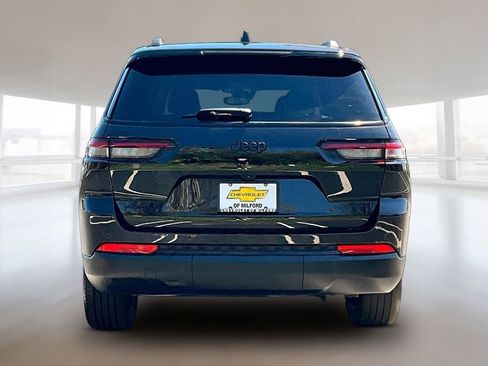 Used 2024 Jeep Grand Cherokee L Altitude AWD/4WD image 5