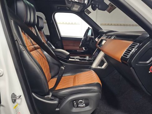Used 2017 Land Rover Range Rover SV Autobiography Dynamic image 22