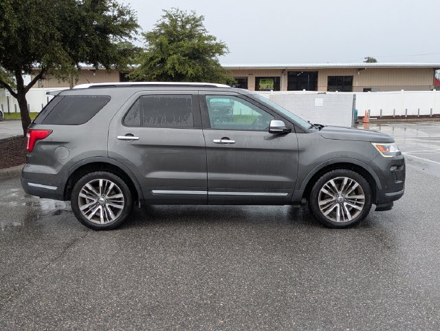 Used 2019 Ford Explorer Platinum AWD/4WD image 2