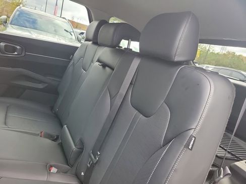 New 2026 Kia Sorento S image 10