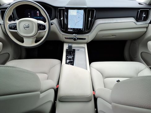 Certified 2023 Volvo XC60 B5 Plus image 12