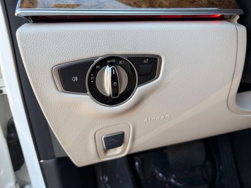 Certified 2017 Mercedes-Benz E 300 4MATIC image 26