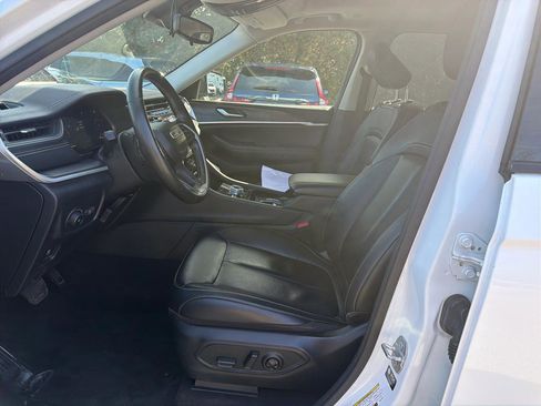 Used 2022 Jeep Grand Cherokee L Limited image 22