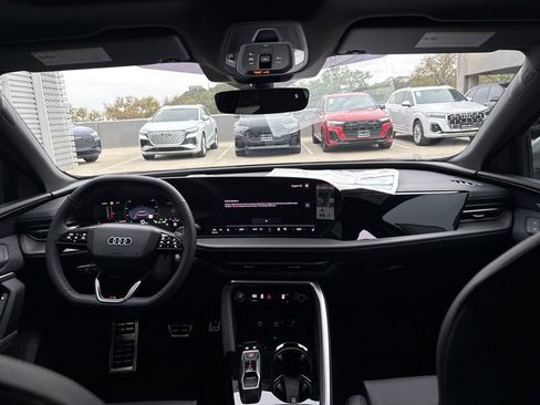 New 2025 Audi SQ5 Premium Plus image 18