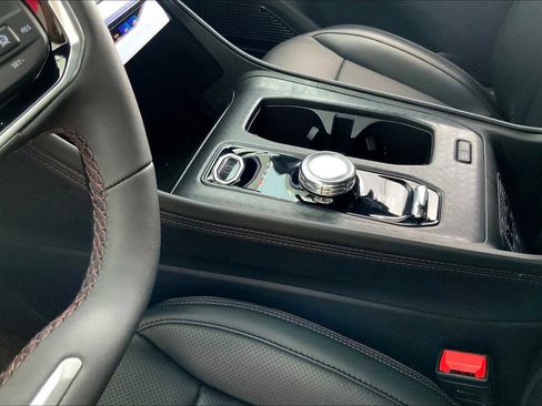 Used 2024 Jeep Wagoneer Launch Edition image 31