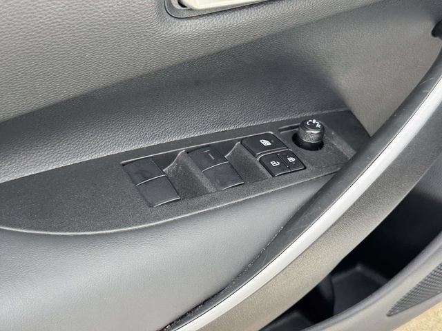 Used 2025 Toyota Corolla SE FWD image 24