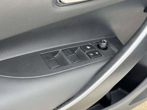 Used 2025 Toyota Corolla SE FWD image 24