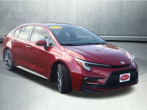 Used 2024 Toyota Corolla XSE FWD image 12