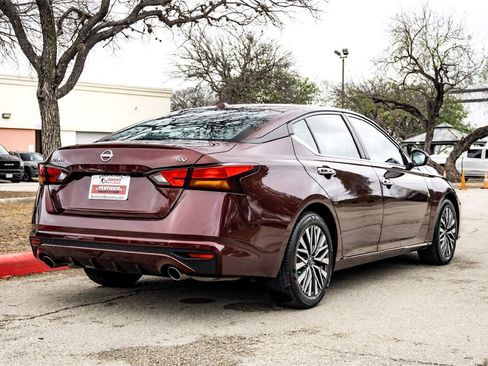 Used 2024 Nissan Altima 2.5 SV w/ SV Premium Package image 5