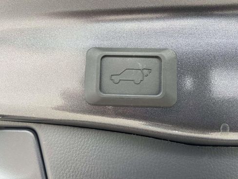 Used 2024 Toyota RAV4 XLE w/ Convenience Package FWD image 11