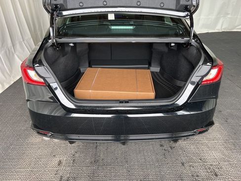 New 2026 Toyota Camry Hybrid AWD/4WD image 25