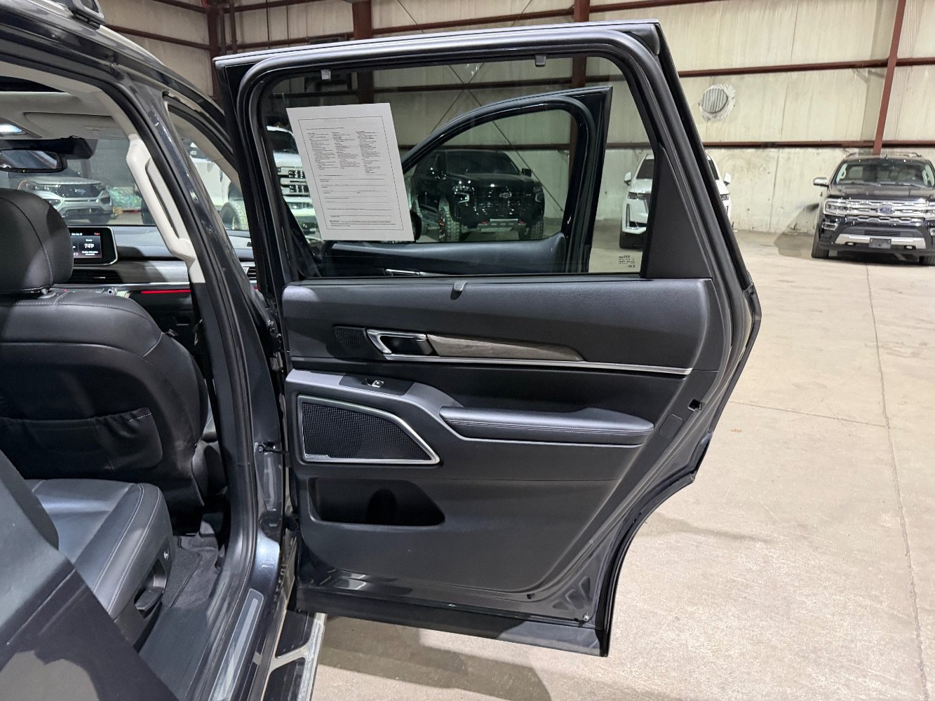 Used 2021 Kia Telluride SX w/ Towing Package AWD/4WD image 20