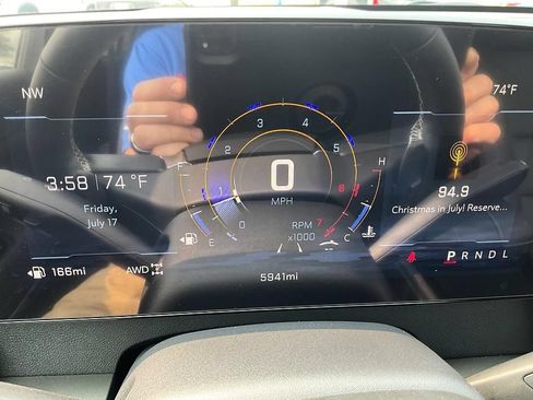 Used 2026 Chevrolet Traverse LT w/ LPO, Floor Liner Package AWD/4WD image 6