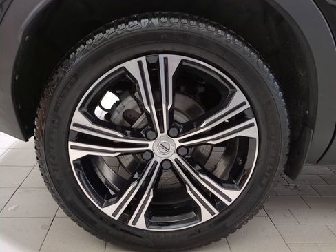Used 2021 Volvo XC40 T5 Inscription image 23