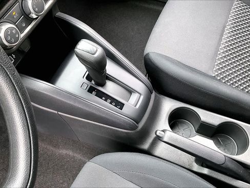 Used 2024 Nissan Versa S w/ Trunk Package image 14