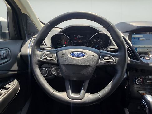 Used 2019 Ford Escape Titanium AWD/4WD image 18