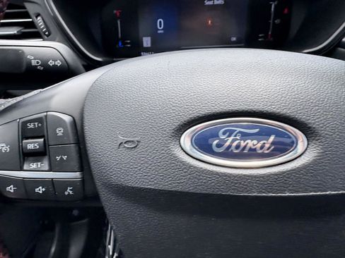 Used 2023 Ford Escape ST-Line w/ Tech Pack #1 AWD/4WD image 11