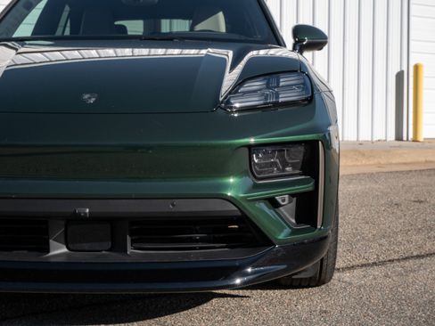 Used 2024 Porsche Macan Turbo Electric w/ Premium Package image 12