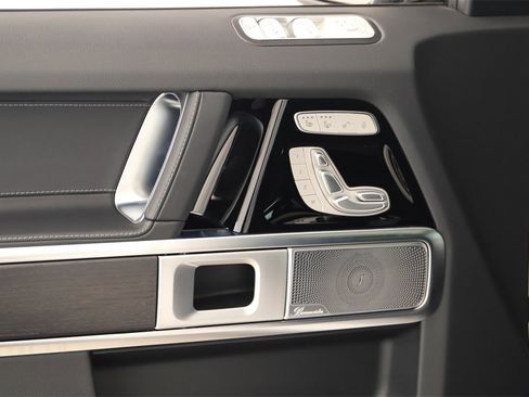 Used 2025 Mercedes-Benz G 63 AMG 4MATIC image 23