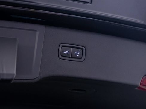 New 2026 Porsche Cayenne AWD/4WD image 30