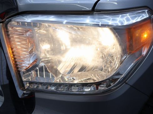 Used 2016 Toyota Tundra SR5 w/ SR5 Upgrade Package image 26