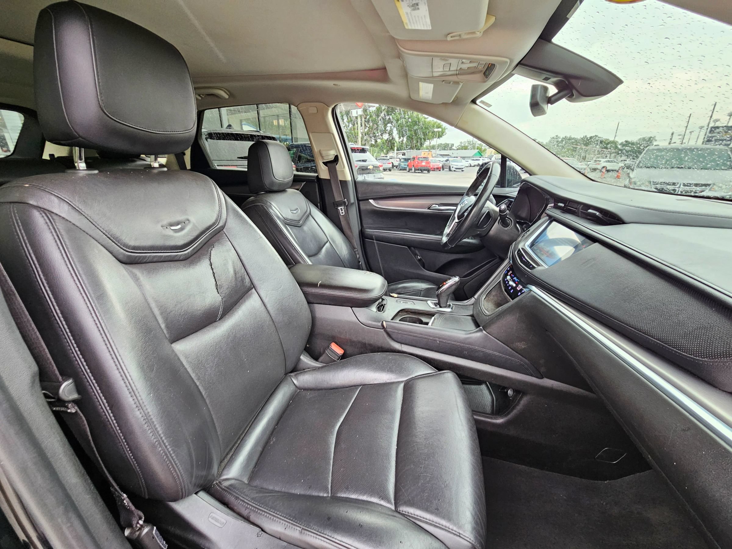 Used 2019 Cadillac XT5 Premium Luxury FWD image 10