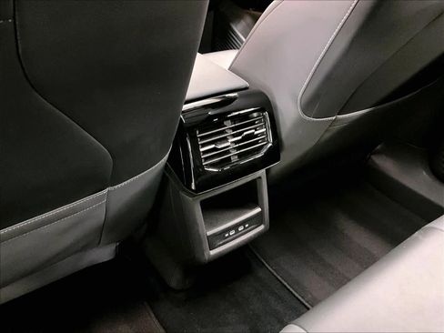 Used 2023 Volkswagen ID.4 Pro S image 37