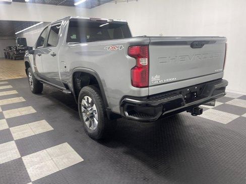 Used 2024 Chevrolet Silverado 2500 Custom w/ Custom Value Package AWD/4WD image 2