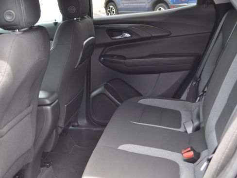 Used 2024 Chevrolet TrailBlazer LT FWD image 17