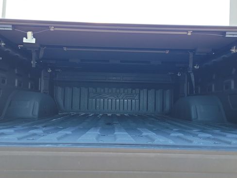 Used 2023 Chevrolet Silverado 1500 ZR2 w/ Technology Package image 10